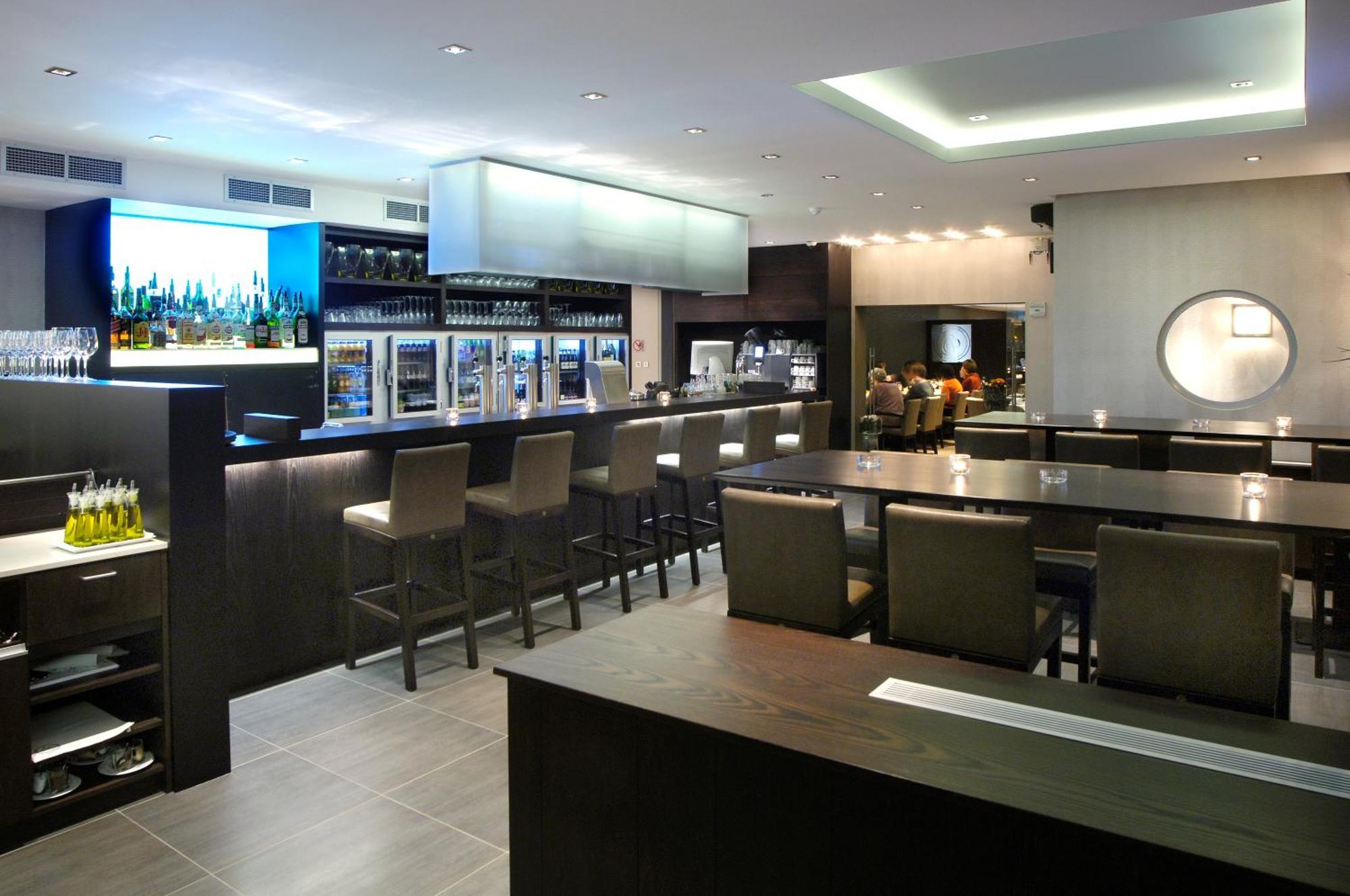 Biznis Hotel لوكيرين المظهر الخارجي الصورة